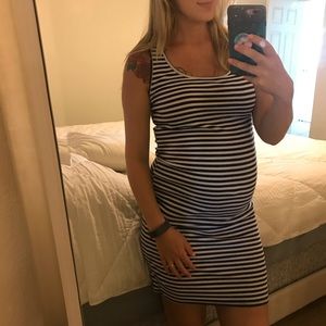 Maternity dress